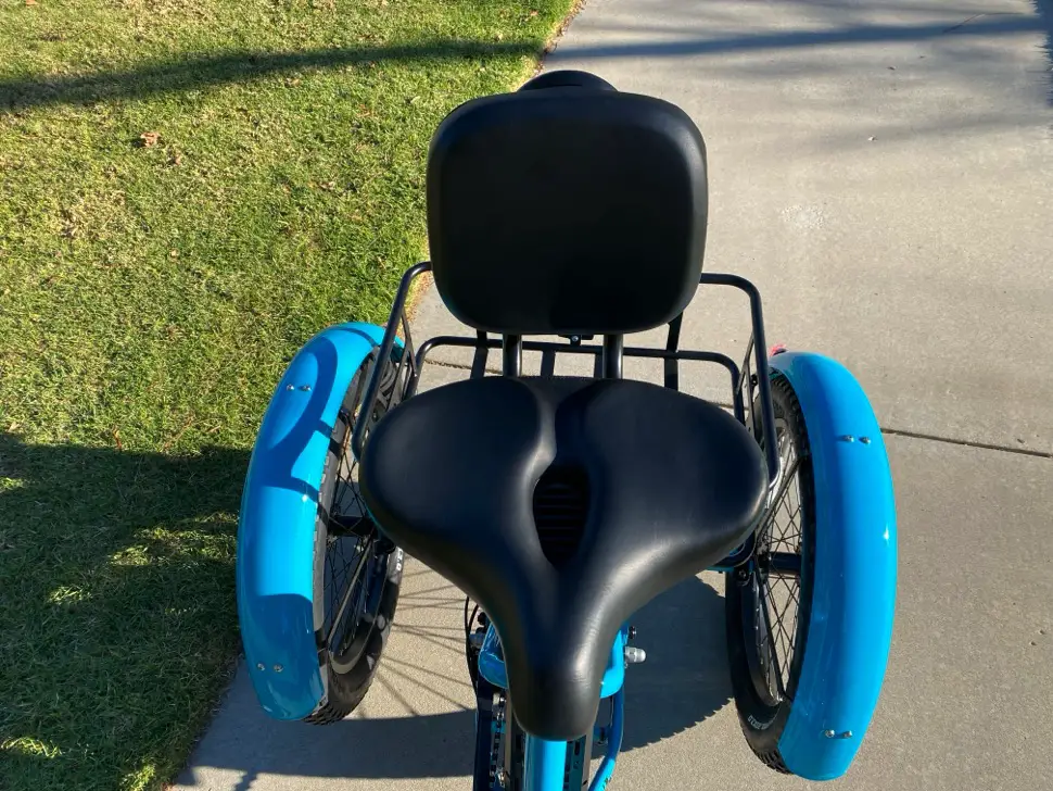 Mooncool E-trike Comfort saddle